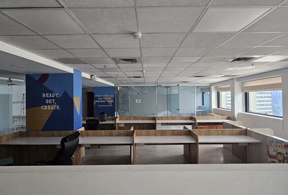 משרדים להשכרה בבורסה 885 מטר במגדל פז אופן ספייס