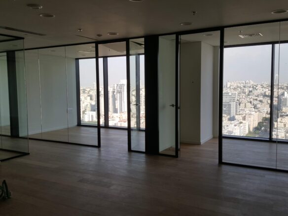 חדרי עבודה במשרד