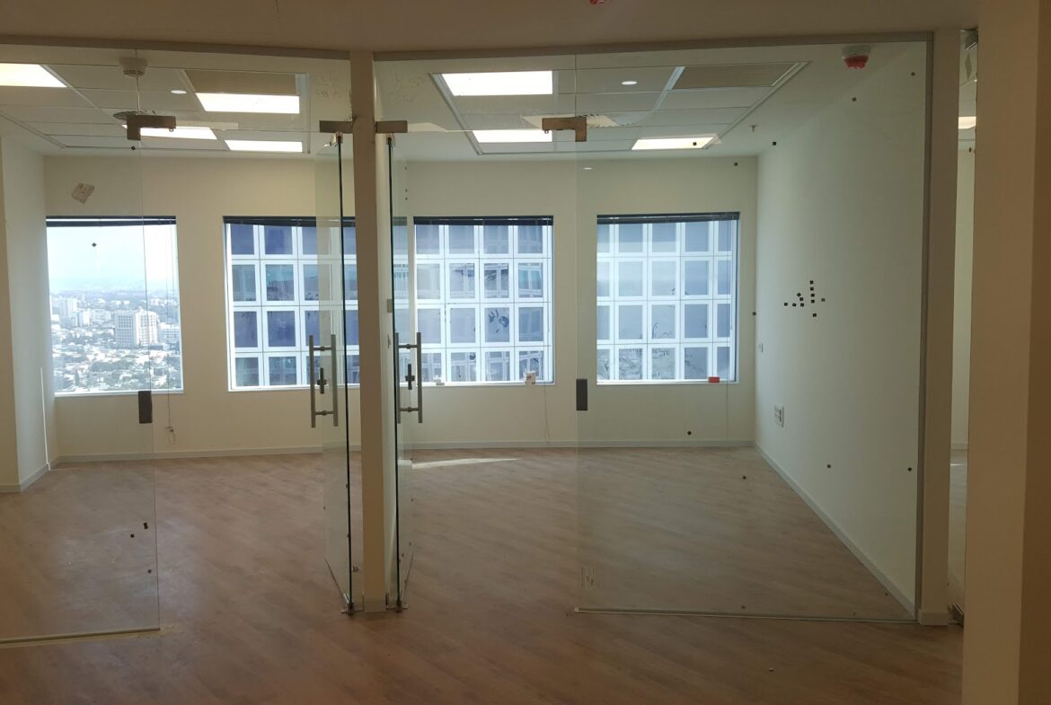 חלוקה לחדרי עבודה