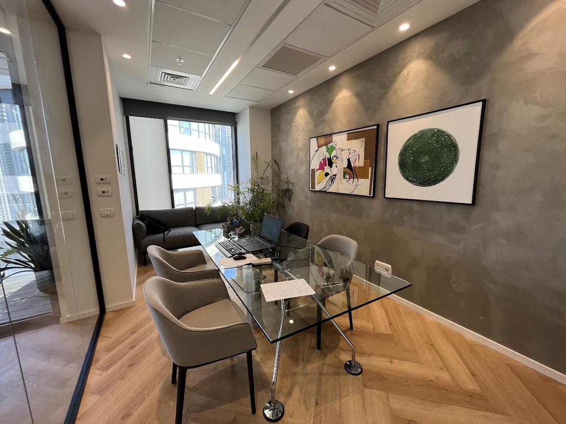 חדר מנכ"ל במשרד/ חדר עבודה