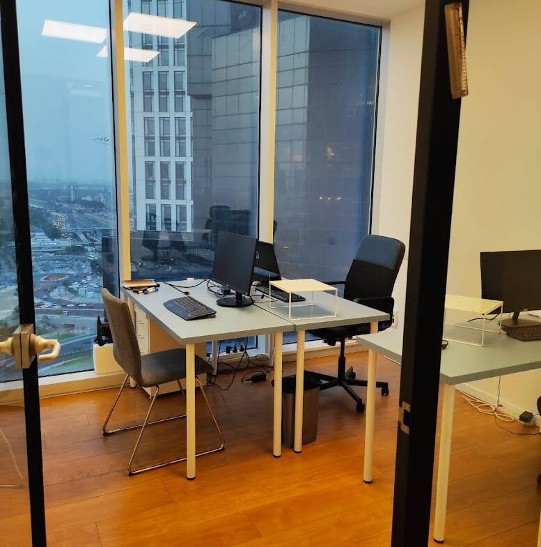 חדר עבודה במשרד