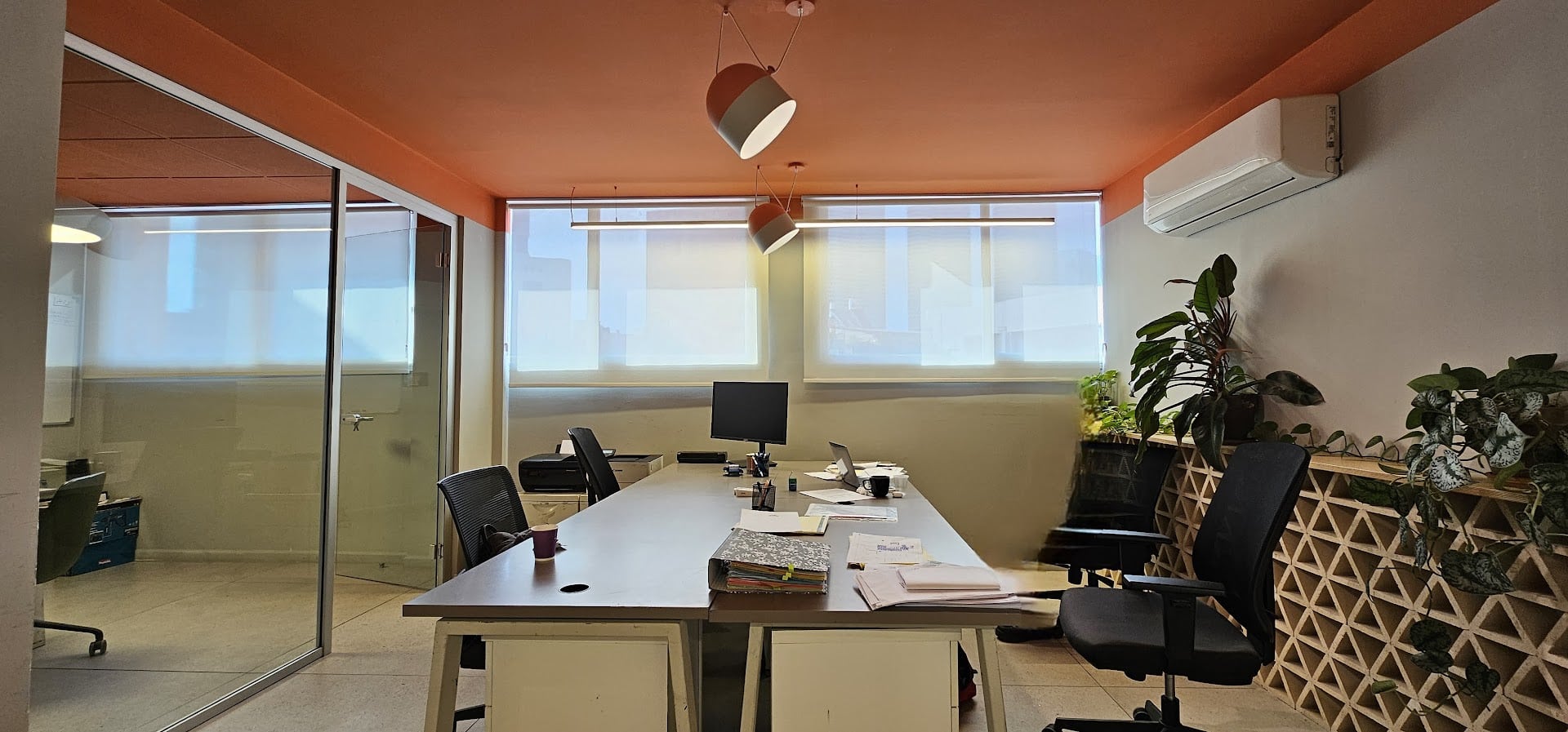 חדר עבודה במשרד