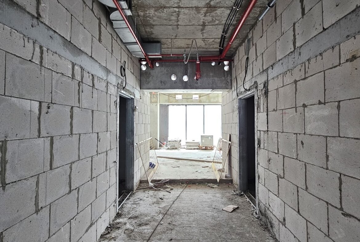 משרדים חדשים מגדל איסט אנד