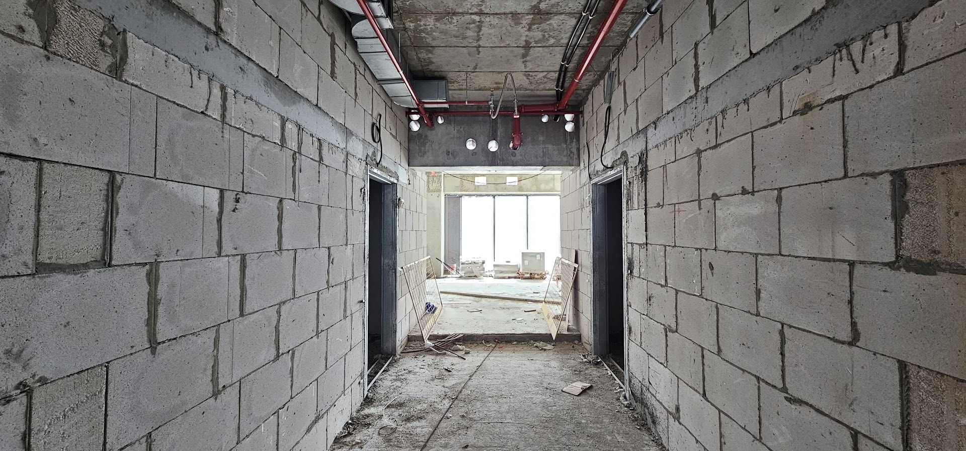 משרדים חדשים מגדל איסט אנד