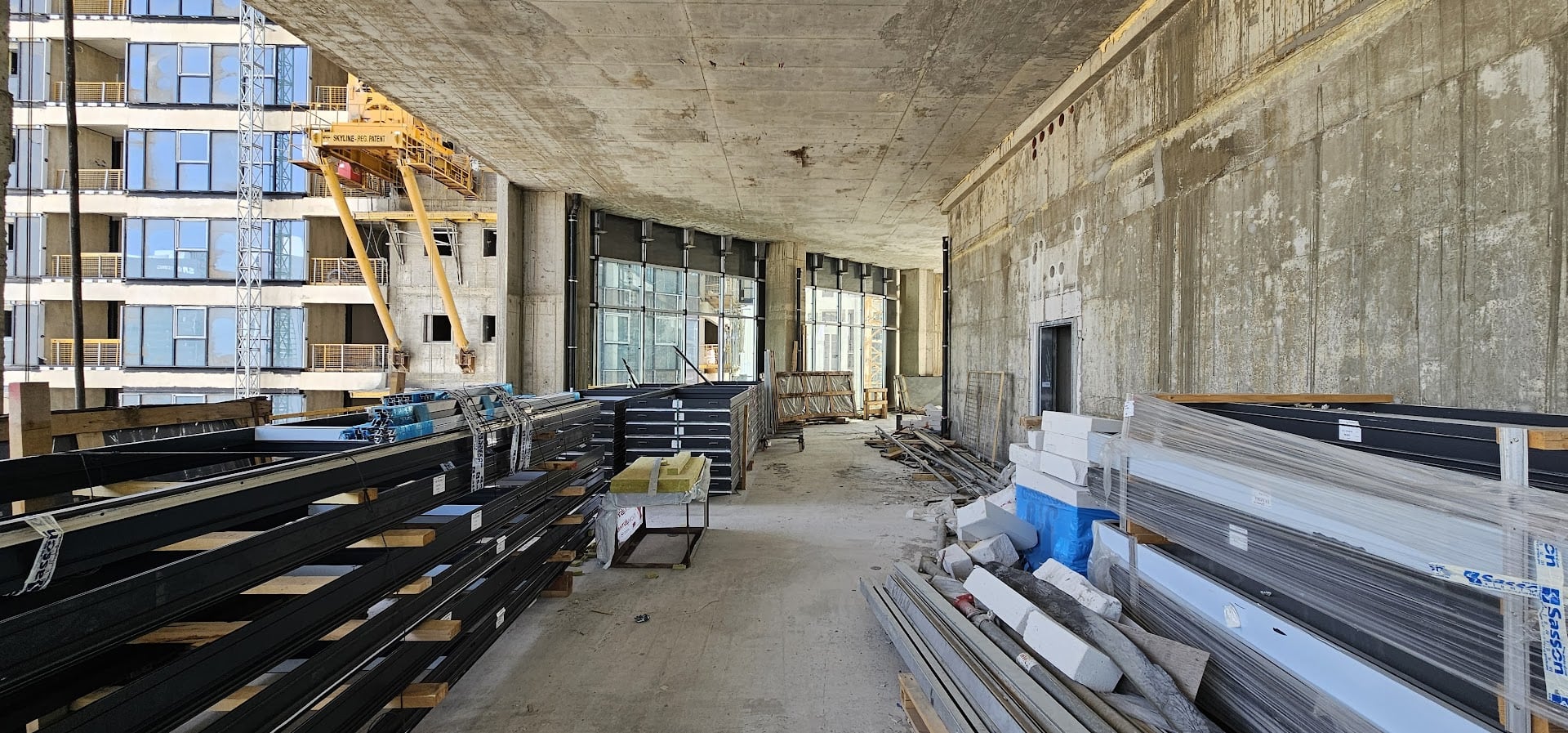 איסט אנד 1260 מטר