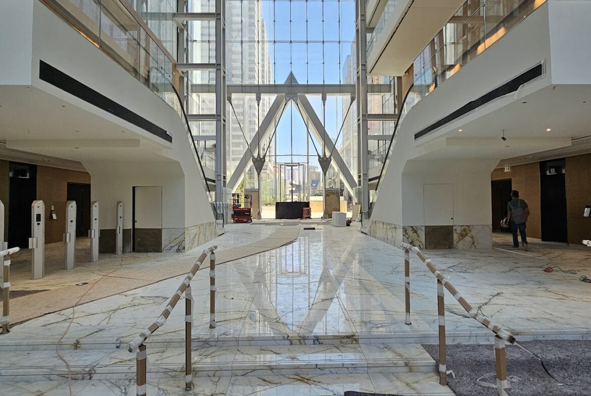 לובי מגדל לנדמרק