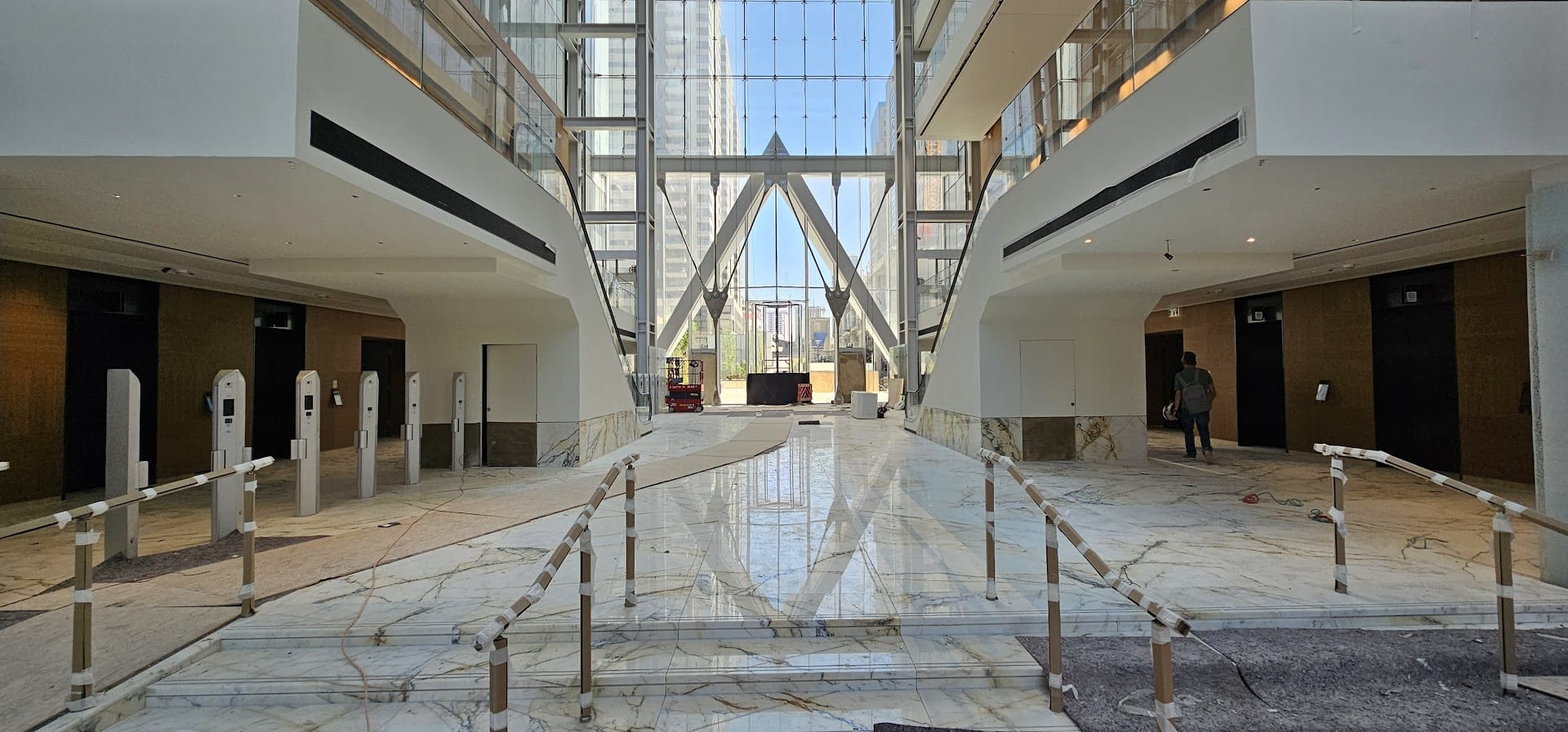 לובי מגדל לנדמרק