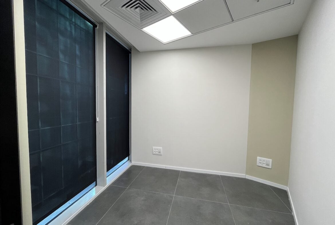 חדר עבודה במשרד