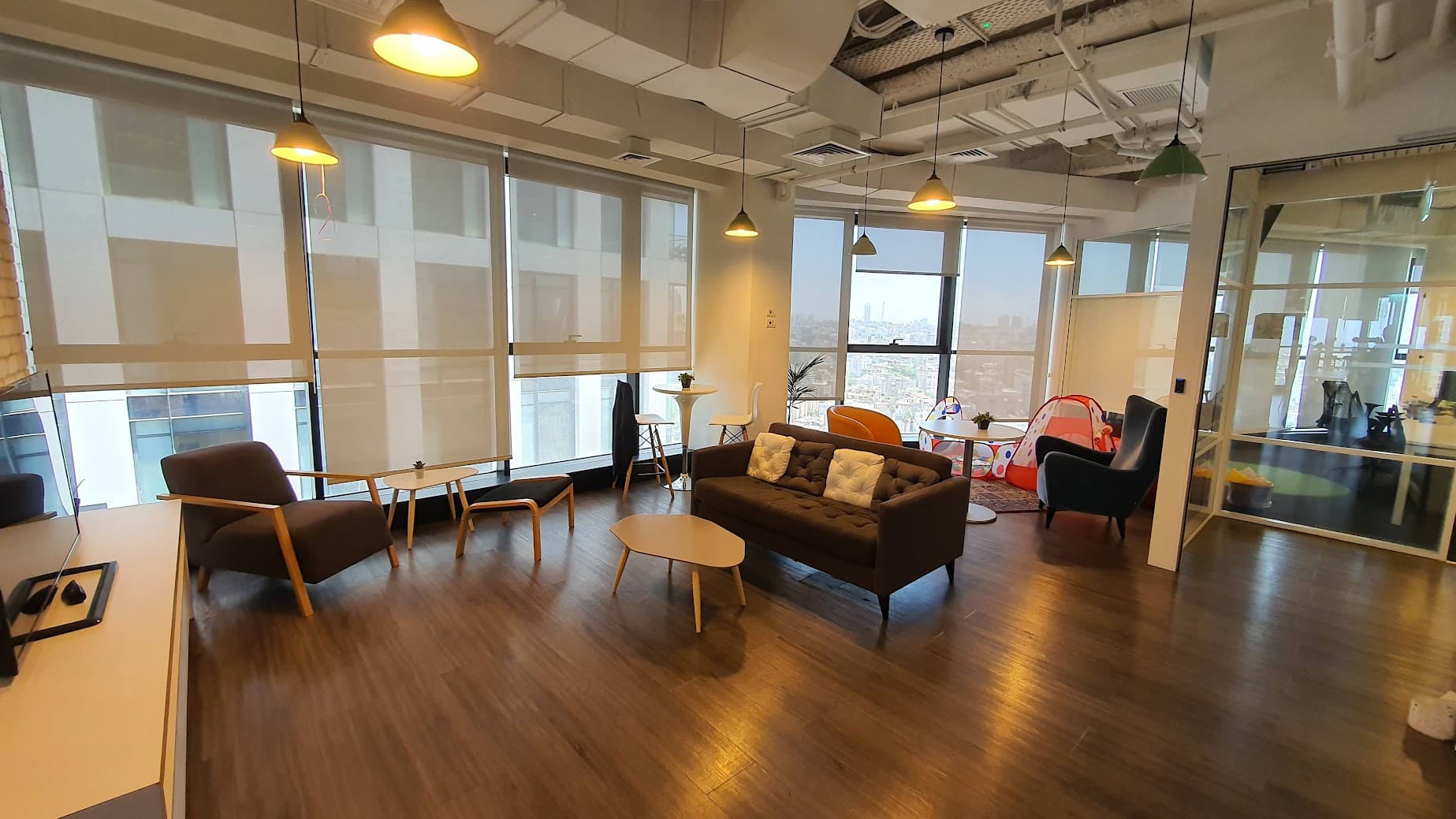 אופן ספייס/ אזור לאונג'