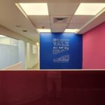 עמדת קבלה בכניסה למשרד