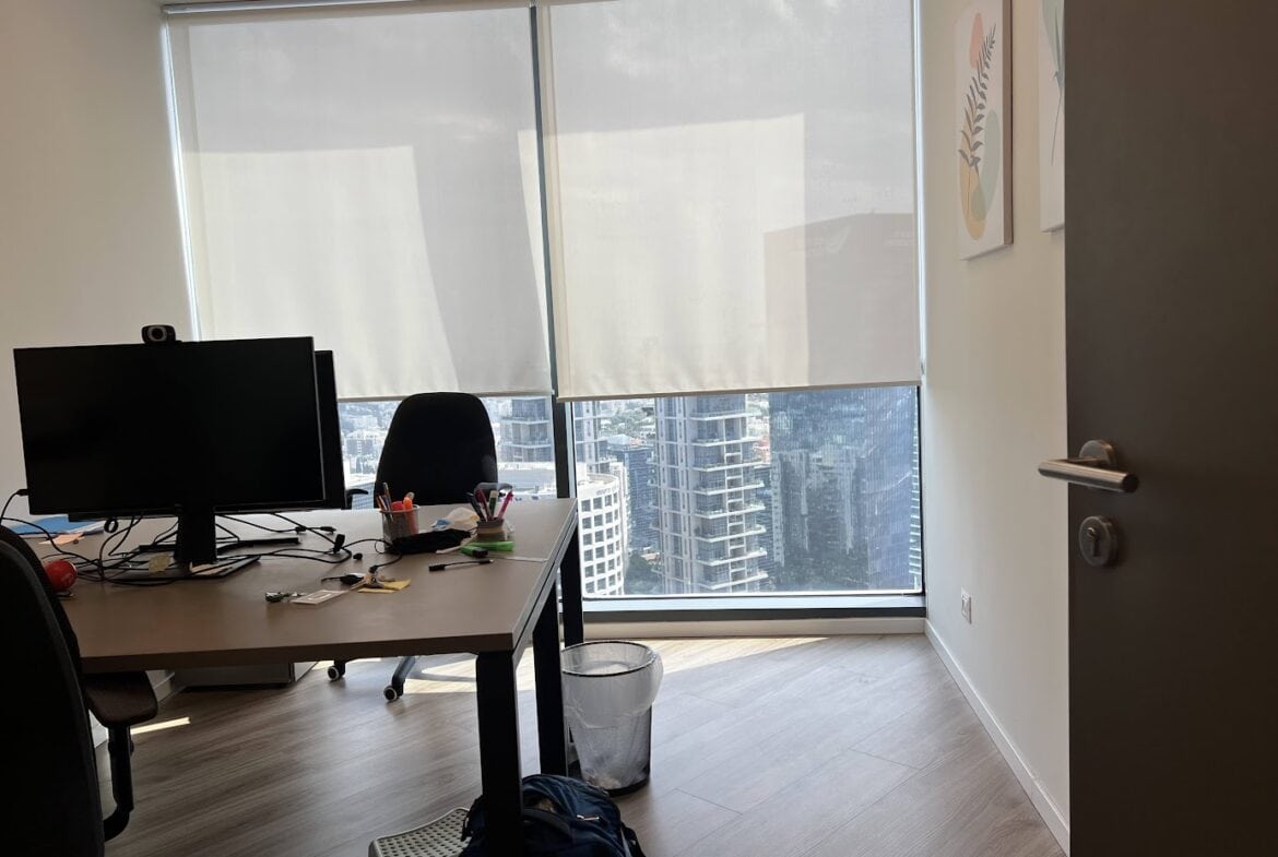 חדר עבודה במשרד