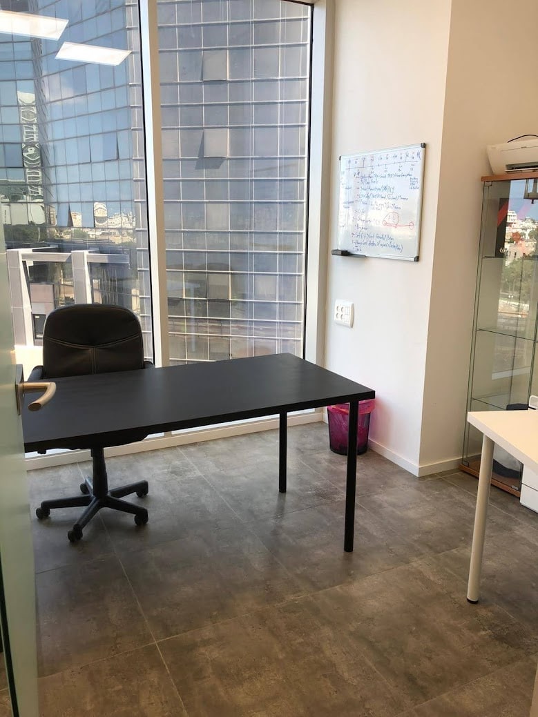 חדר עבודה במשרד