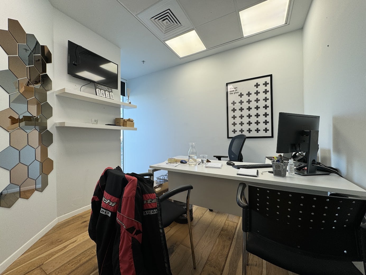 חדר עבודה נוסף במשרד