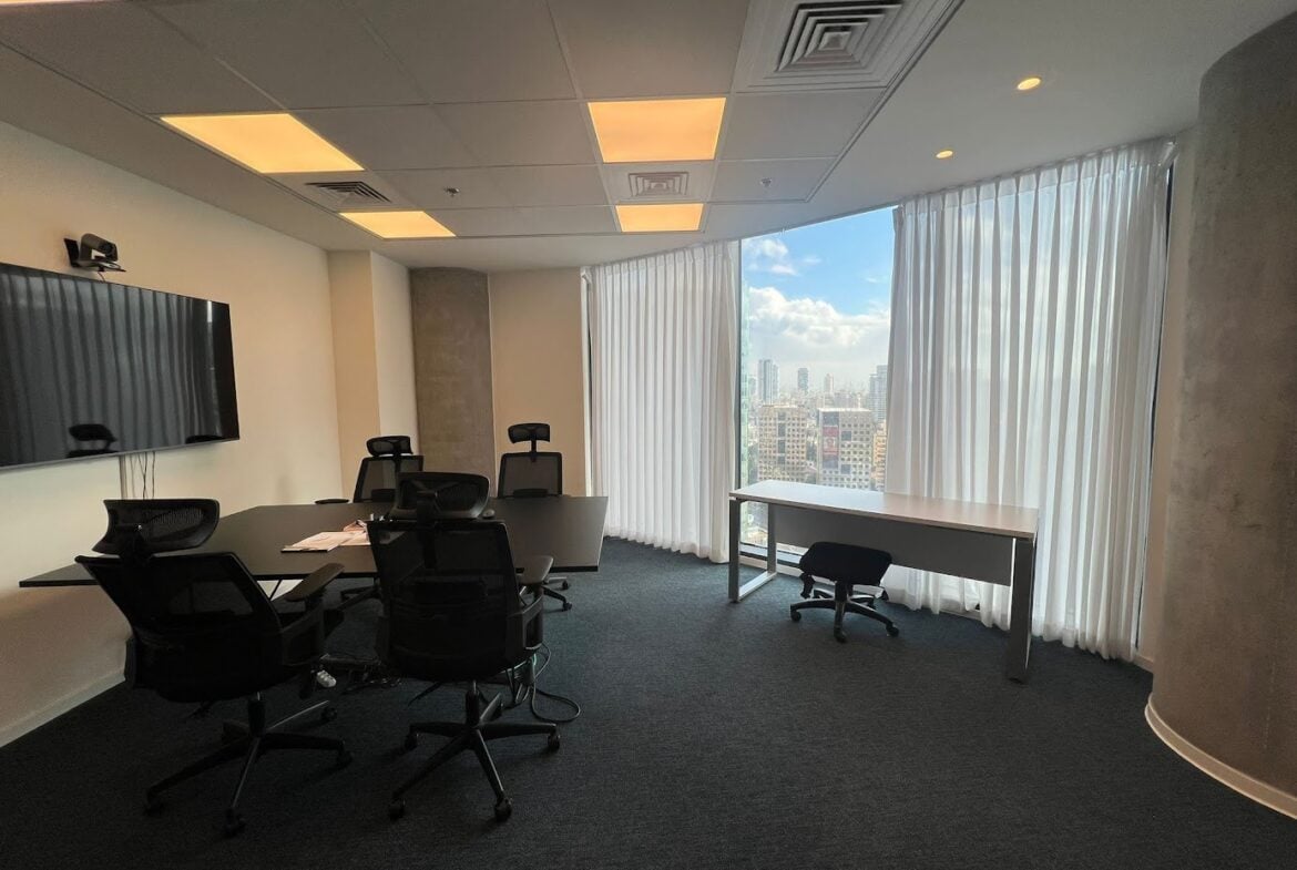 חדר ישיבות/ חדר עבודה/ חדר צוות