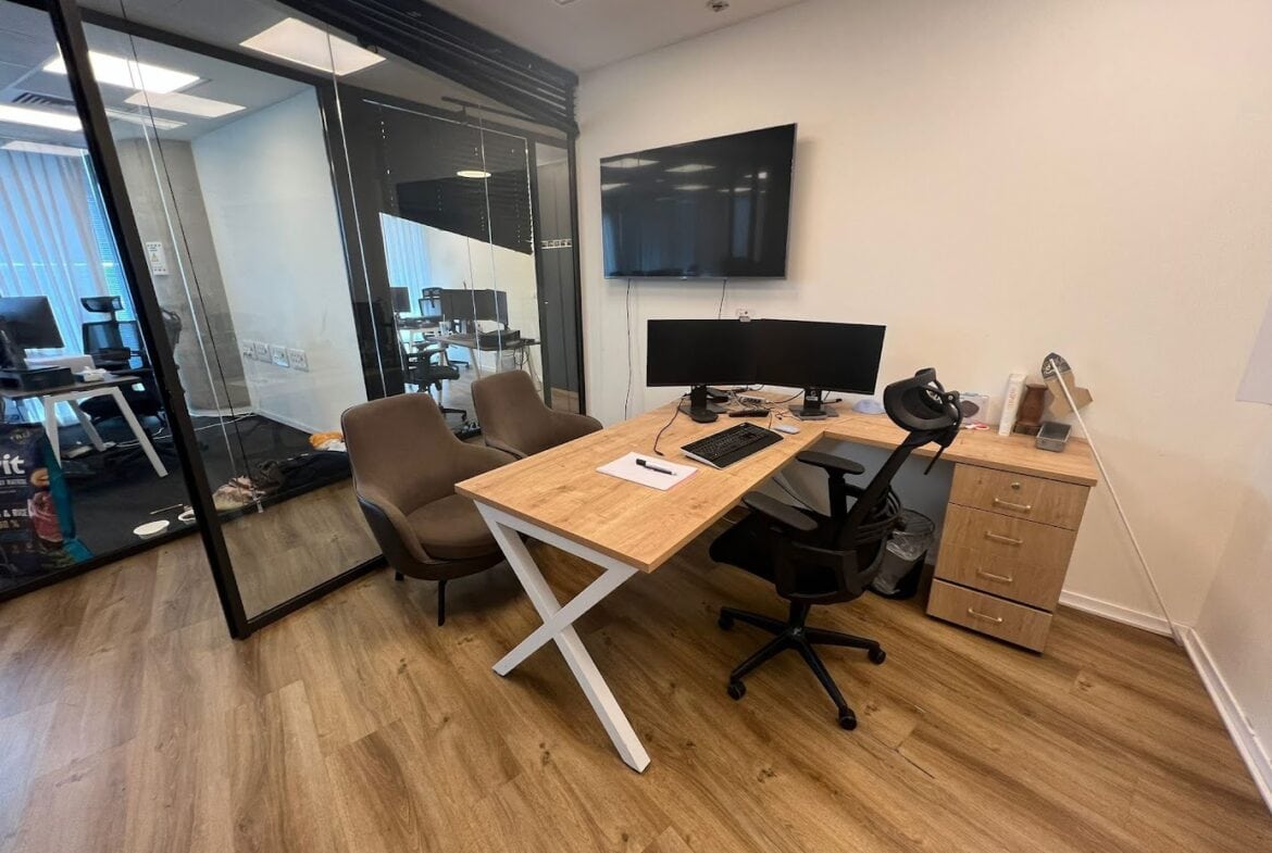 חדר עבודה אישי