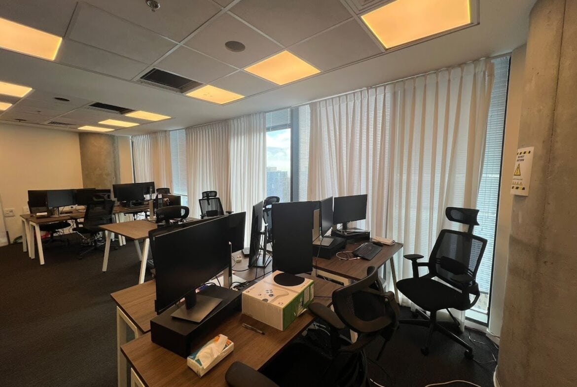 חדר צוות גדול