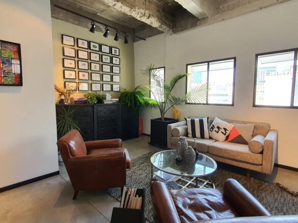 סלון/ לאונג'