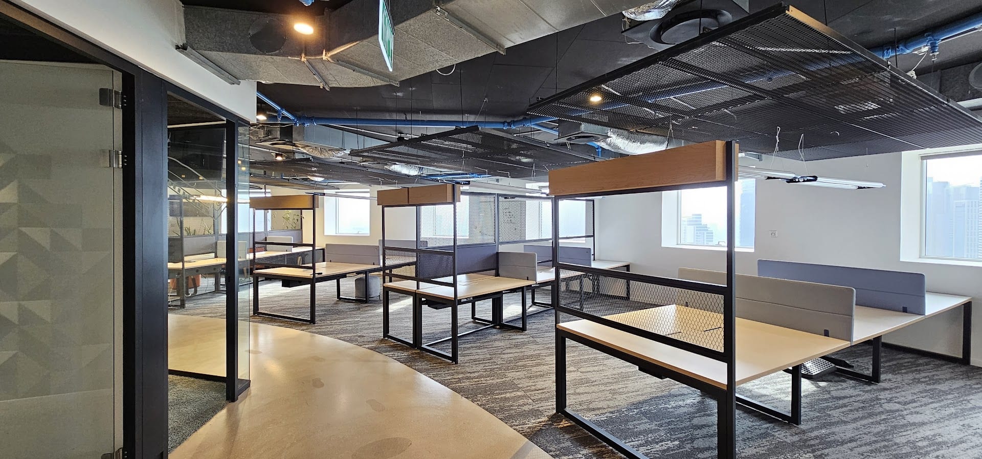 חלק מאופן ספייס במשרד