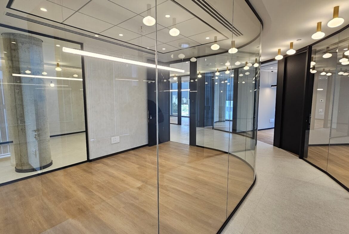 משרד חדש ומעוצב 355 מ