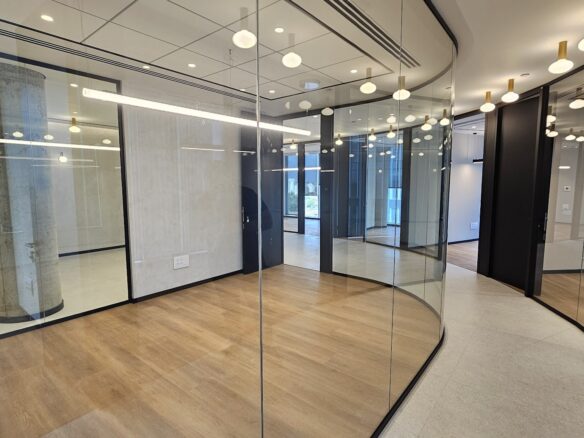 משרד חדש ומעוצב 355 מ"ר להשכרה בקרית אונו