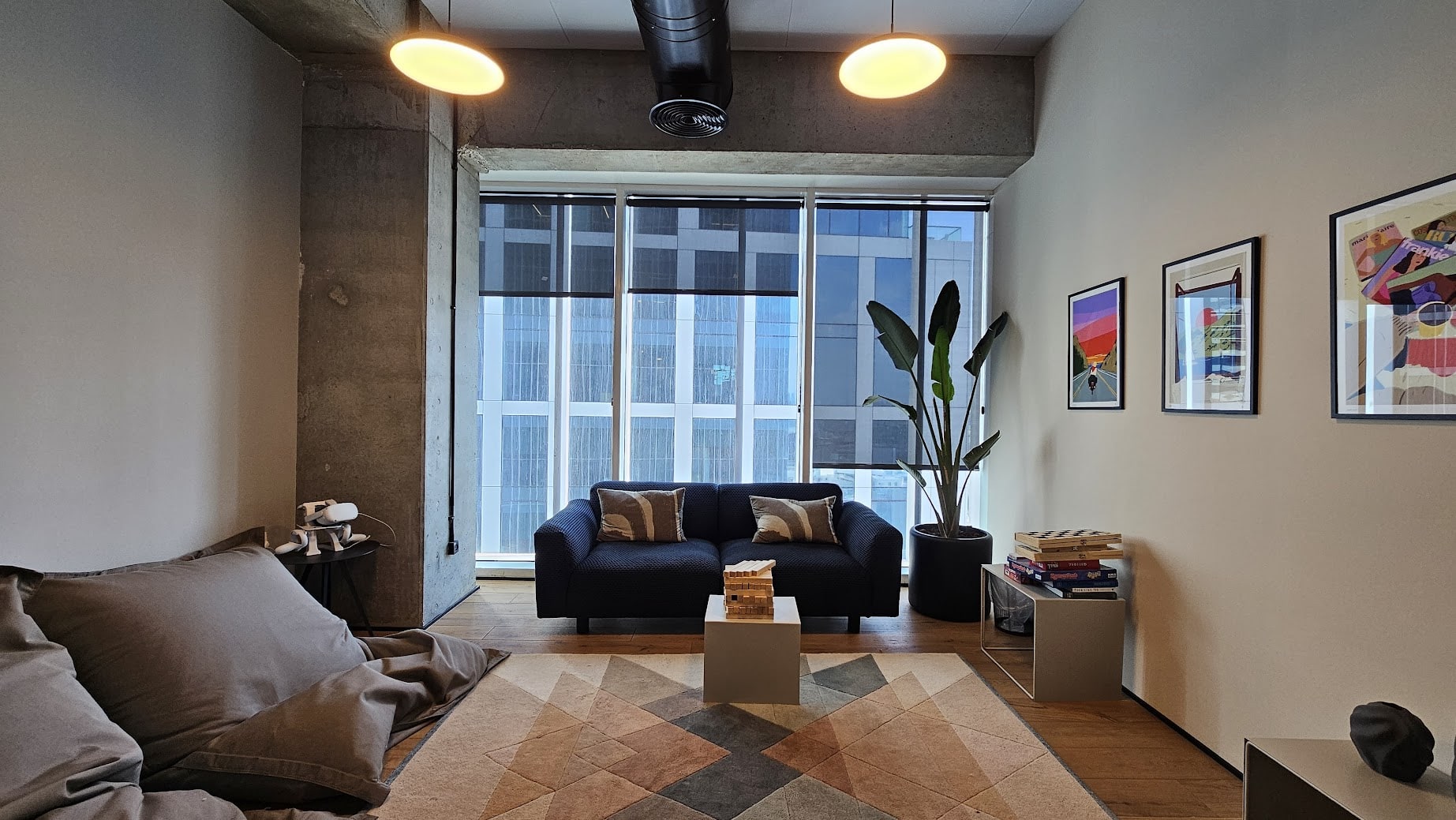 אזור לאונג'/ סלון