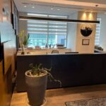 עמדת קבלה במשרד