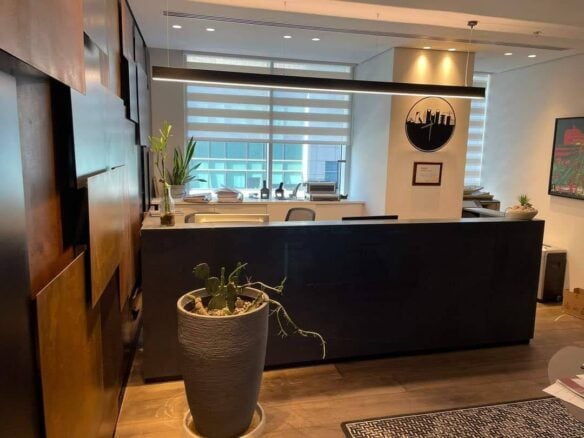 עמדת קבלה במשרד