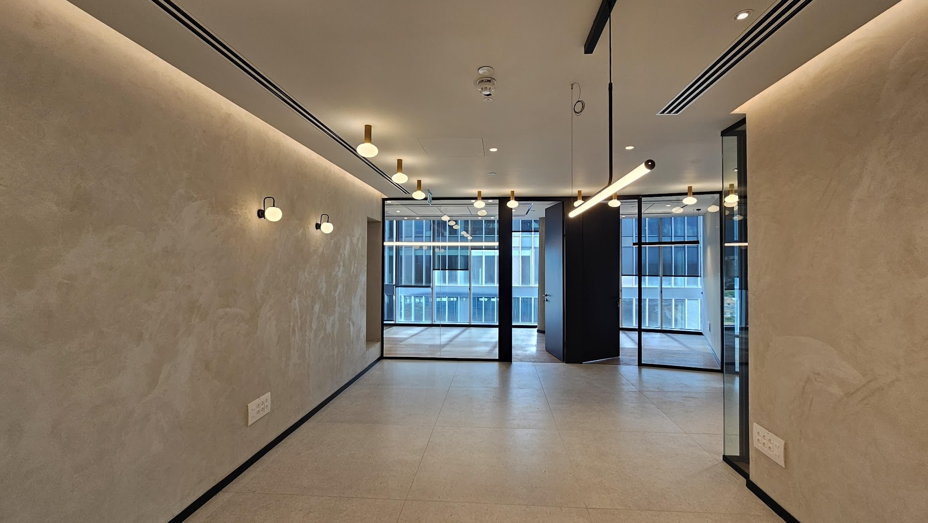 אופן ספייס/ אזור כניסה למשרד- משרדים חדשים קריית אונו