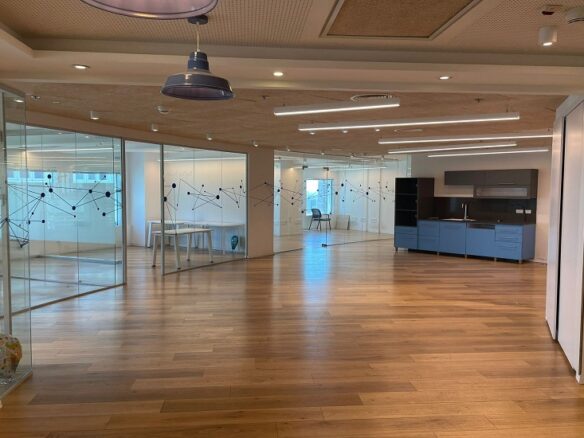 משרד 380 מ"ר להשכרה במגדל עזריאלי העגול