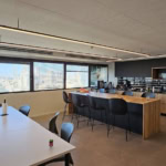 מטבח משותף עם מקומות אוכל