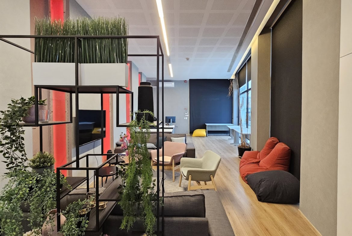 אזור לאונג'/ פינת ישיבה במשרד