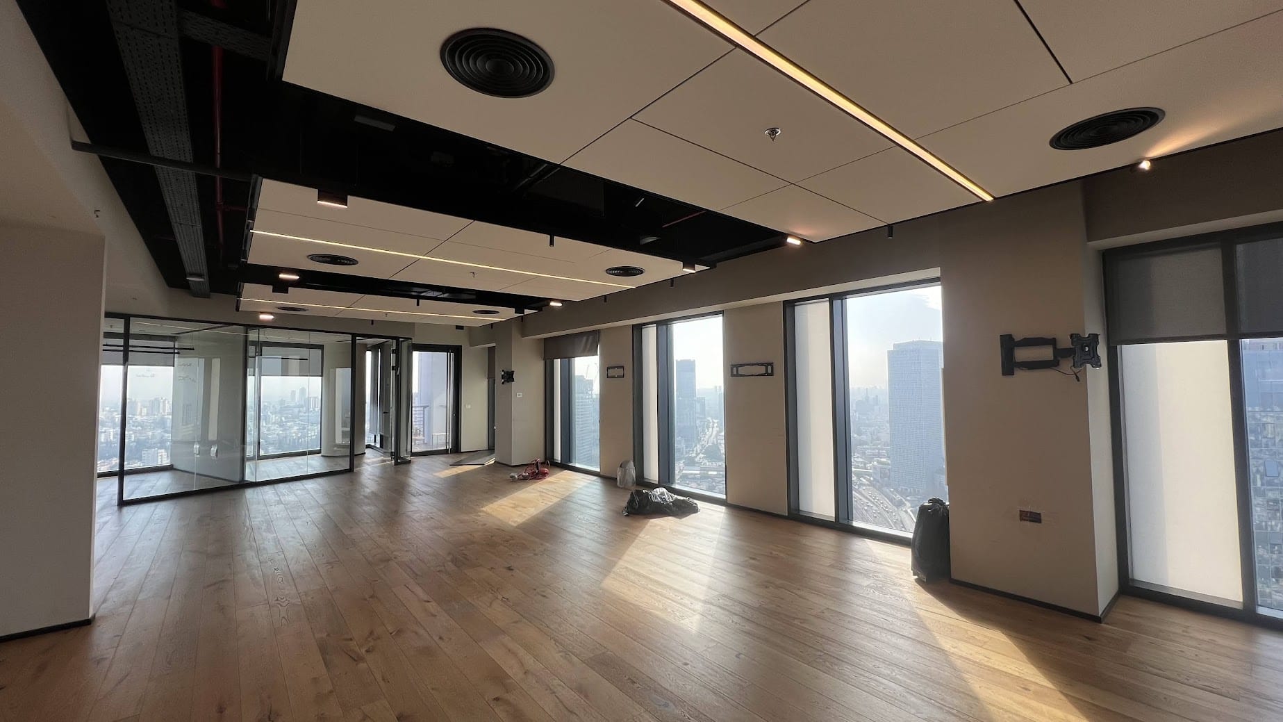 אופן ספייס במשרד להשכרה במגדל רסיטל