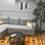 פינת ישיבה/ לאונג' במשרד להשכרה ברחוב תובל בבורסה ברמת גן