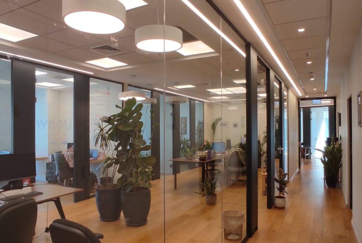 מבט כללי- חלוקה לחדרי עבודה משרד 286 מ