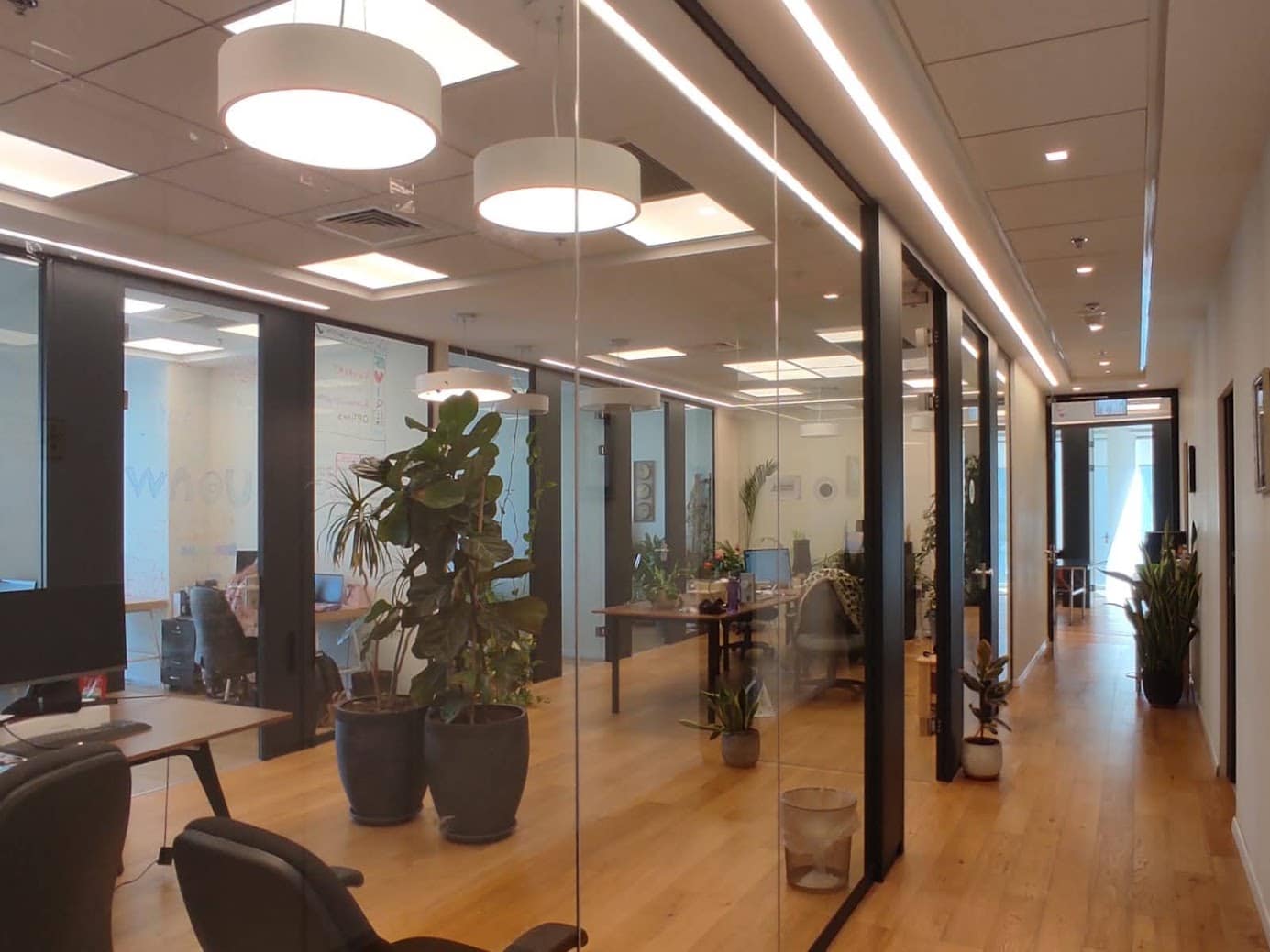 מבט כללי- חלוקה לחדרי עבודה משרד 286 מ"ר מגדל WE