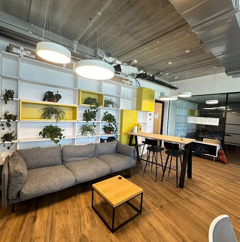 סלון/ לאונג' במשרד להשכרה במגדל WE