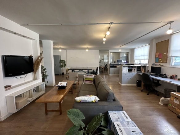 משרד 120 מטר בשכונת מונטיפיורי