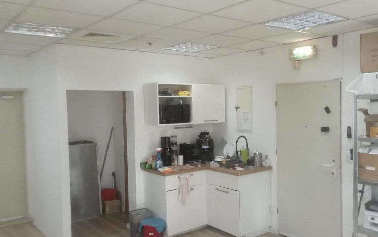 משרד 50 מר בלב הבורסה - מטבחון