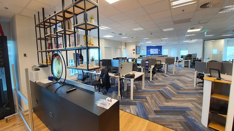 להשכרה 390 מר במגדלי עזריאלי - אופן ספייס