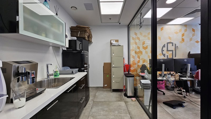 להשכרה במגדלי אלון 97 מר מטבח