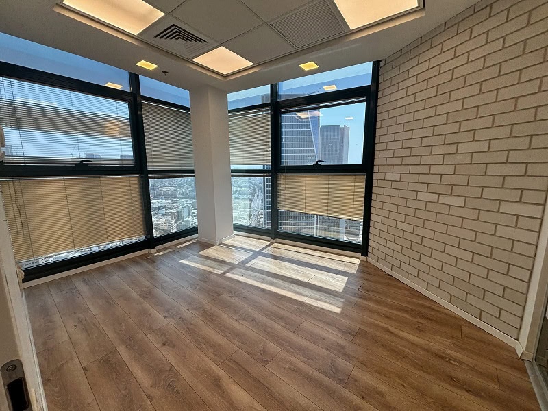 130 מר בבית רובינשטיין - משרד מנהל