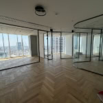 150 מר במגדל סקיי - משרדים שקופים