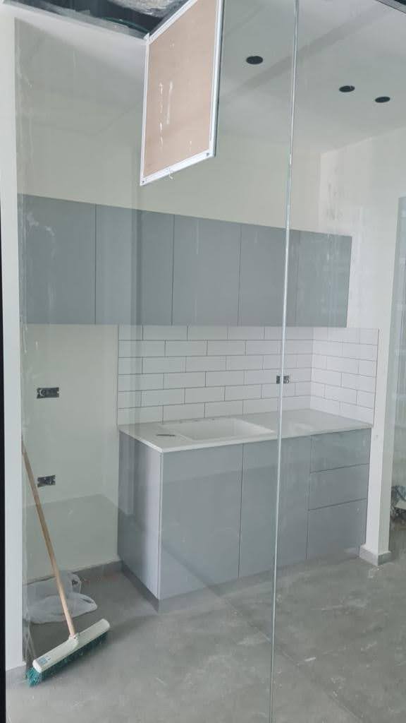 153 מר במגדל סקיי חסן ערפה - מטבחון