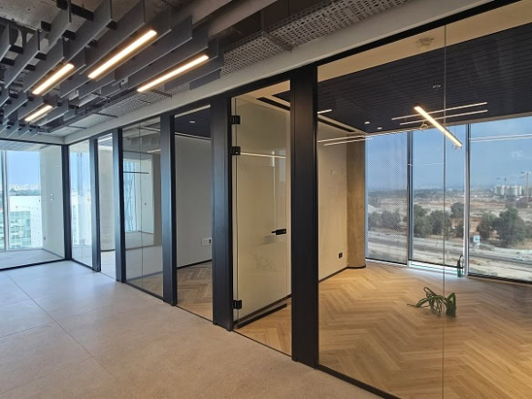 להשכרה 190 מר באקרו קמפוס קרית אונו - חלוקה למשרדים