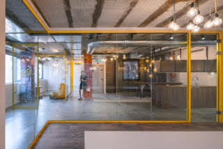 להשכרה בסמוך לרוטשילד 230 מר - אופן ספייס