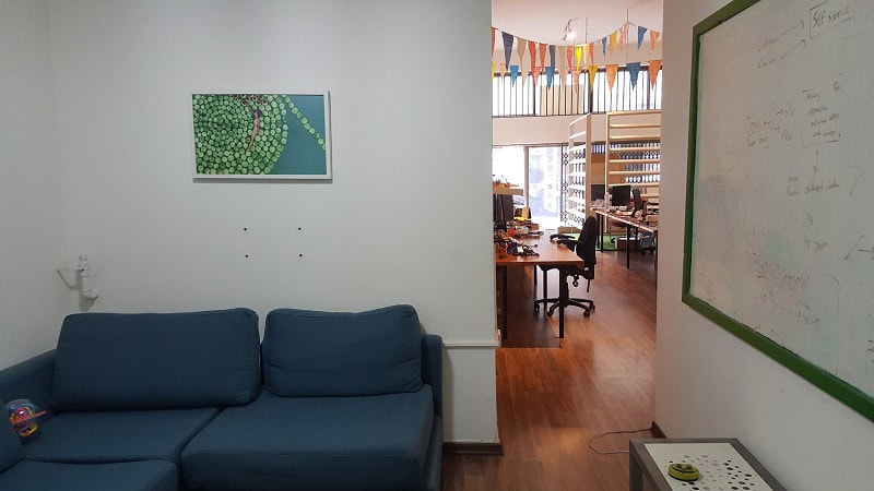 להשכרה בשכונת מונטיפיורי - לאונג'