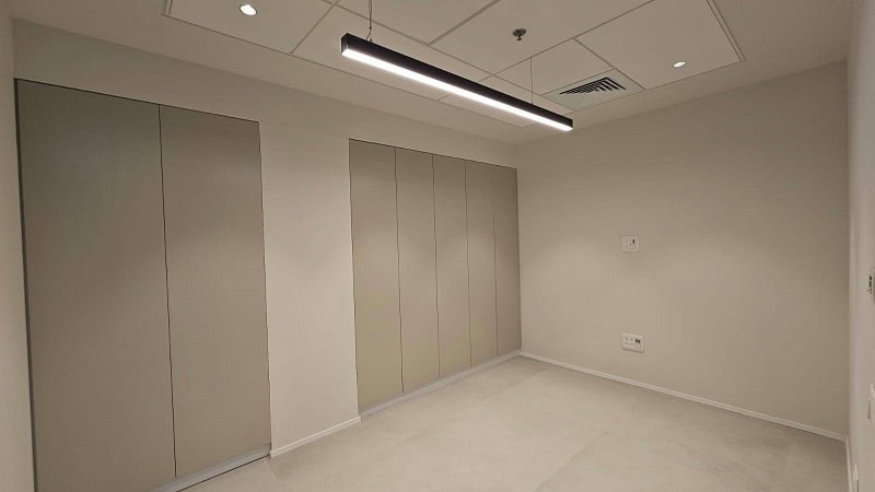 משרד 78 מר באקרו קרית אונו להשכרה