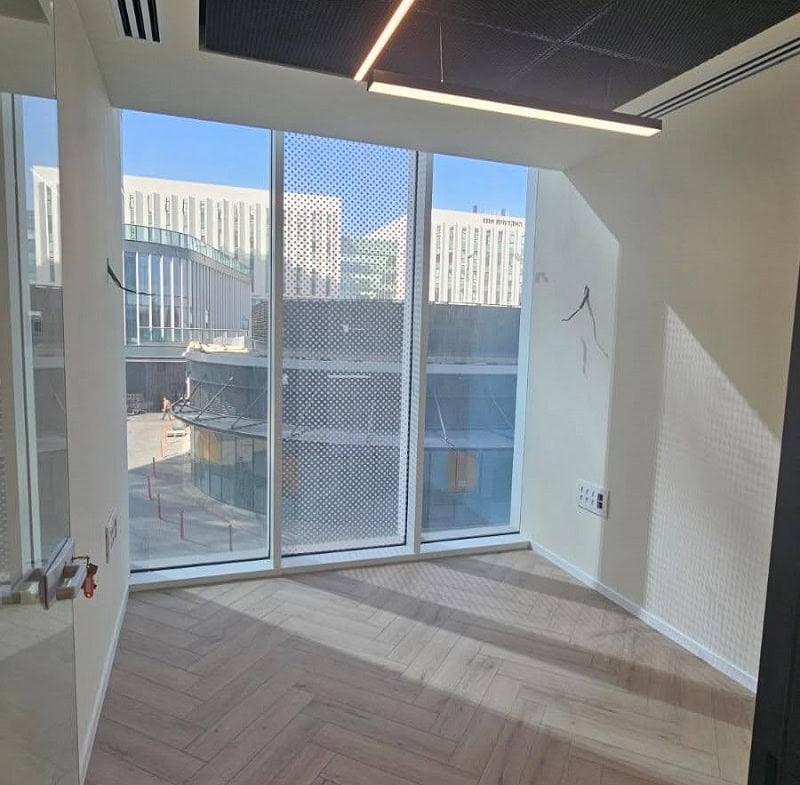 משרד 80 מר באקרו סביון קרית אונו חדר עבודה