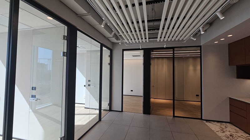 משרד 91 מר להשכרה באקרו קמפוס קרית אונו - לובי