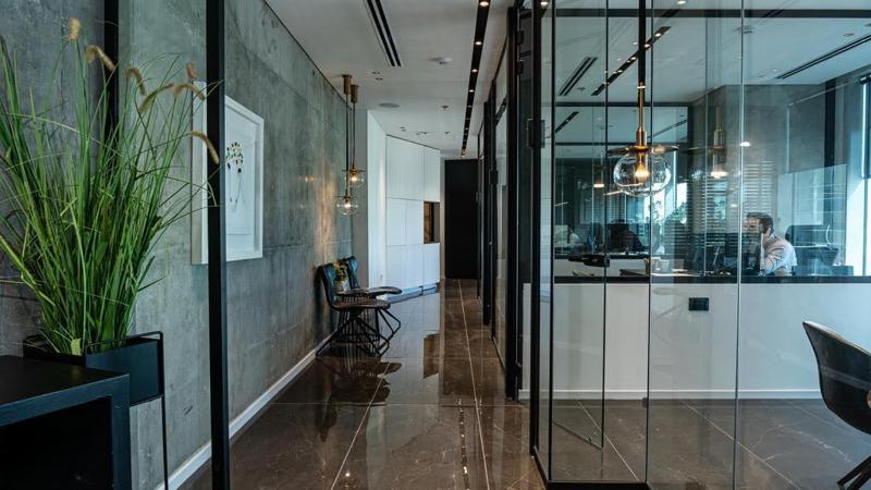 100 מר במגדל WE - קבלה